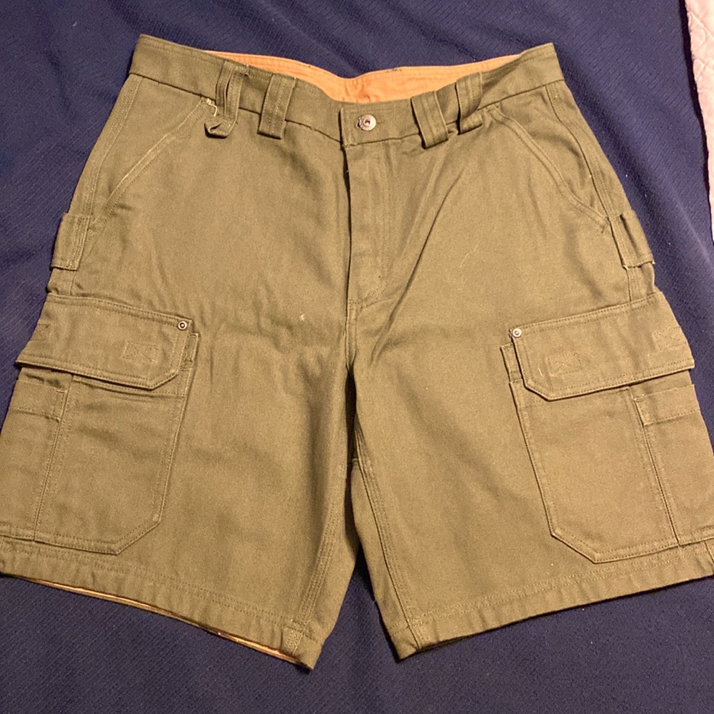 NWOT Duluth 10” inseam Men’s Cargo Shorts